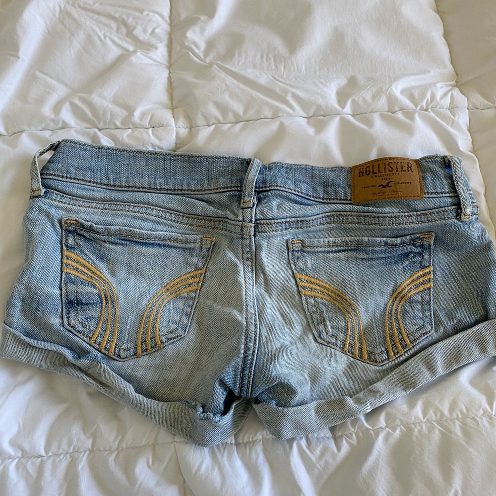 Hollister shorts - Picture 2 of 2